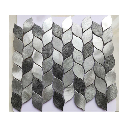 Σχήμα φύλλου Μεταλλικό ψηφιδωτό πλακάκι Backsplash για εσωτερική διακόσμηση τοίχων Ακανόνιστο σχέδιο